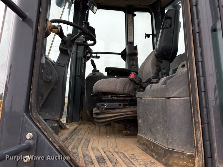 image for item EJ3348 2017 John Deere 544K-II loader