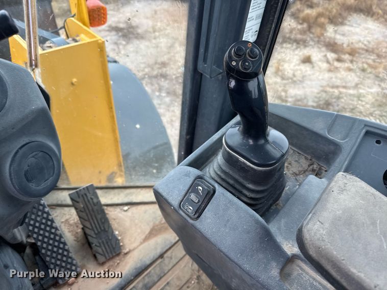 image for item EJ3348 2017 John Deere 544K-II loader