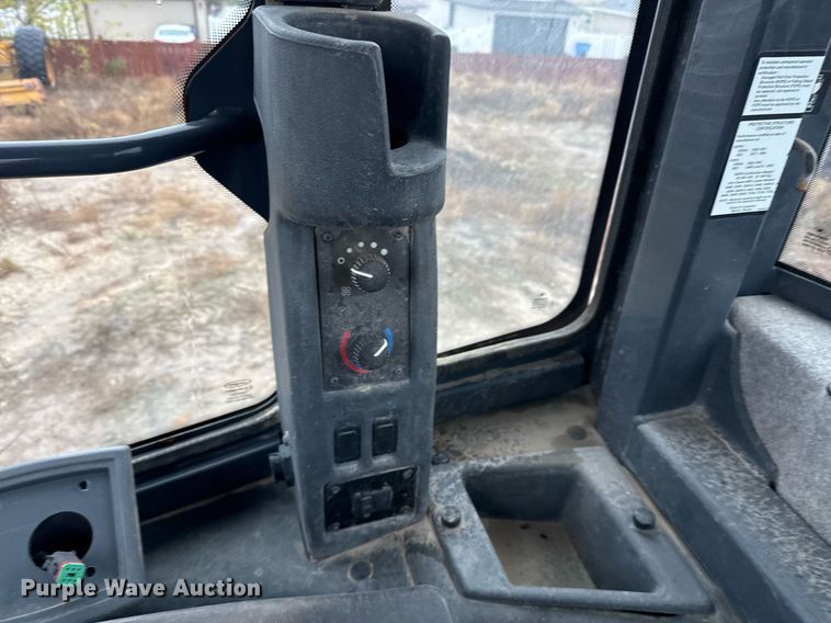 image for item EJ3348 2017 John Deere 544K-II loader