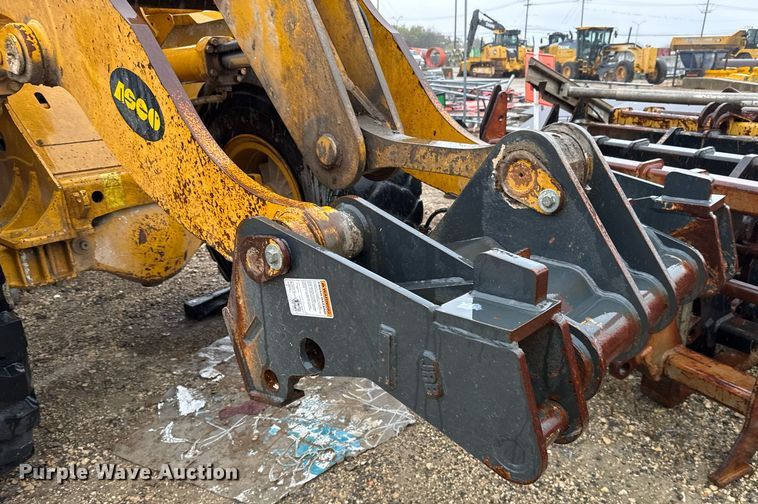 image for item EJ3349 Kawasaki 70ZV-2 wheel loader