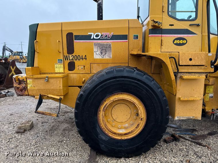 image for item EJ3349 Kawasaki 70ZV-2 wheel loader