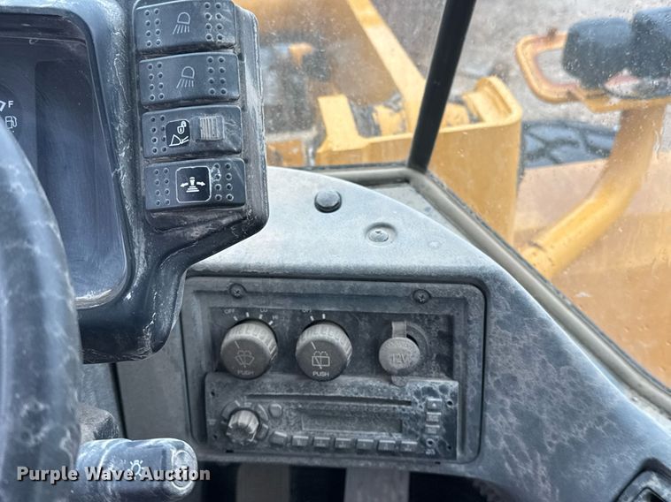 image for item EJ3349 Kawasaki 70ZV-2 wheel loader