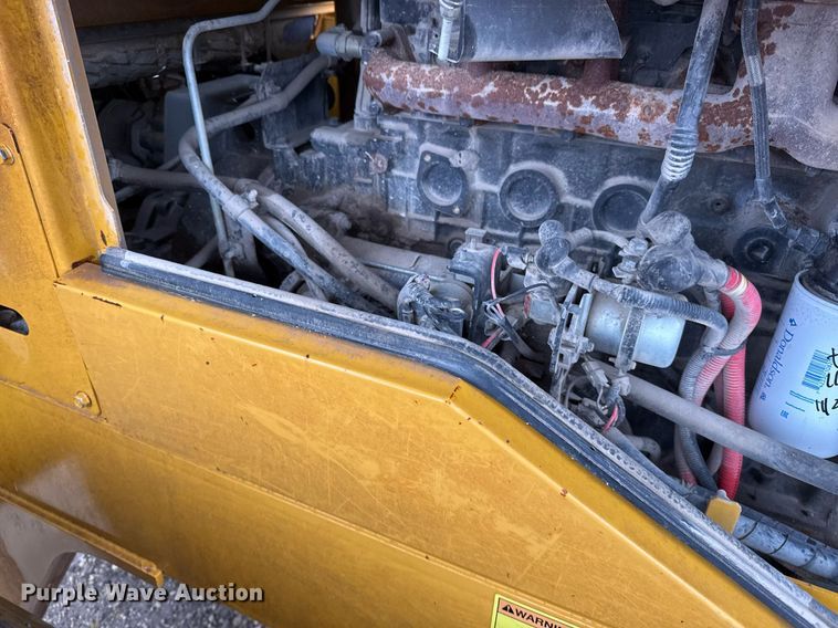 image for item EJ3349 Kawasaki 70ZV-2 wheel loader