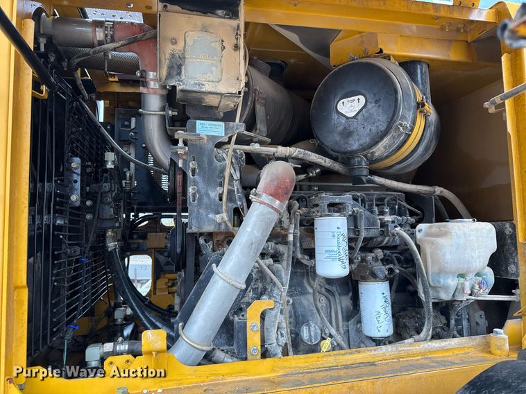 image for item EJ3349 Kawasaki 70ZV-2 wheel loader