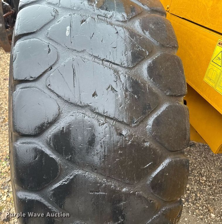 image for item EJ3349 Kawasaki 70ZV-2 wheel loader