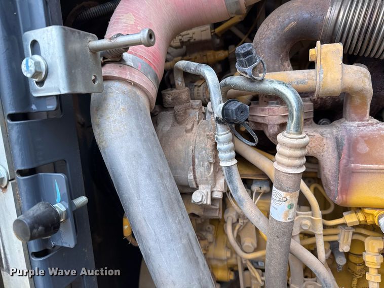 image for item EJ3350 2018 John Deere 544K-II loader