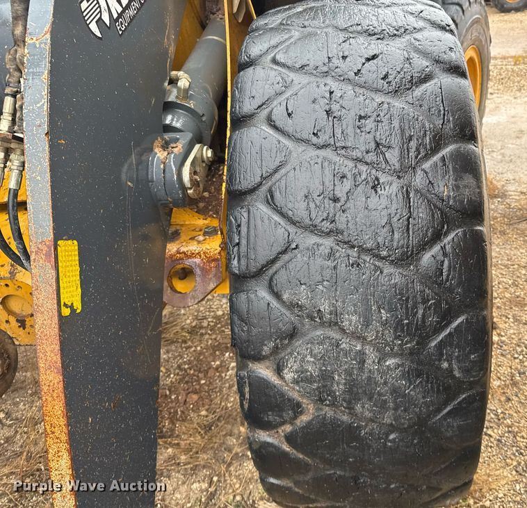 image for item EJ3350 2018 John Deere 544K-II loader