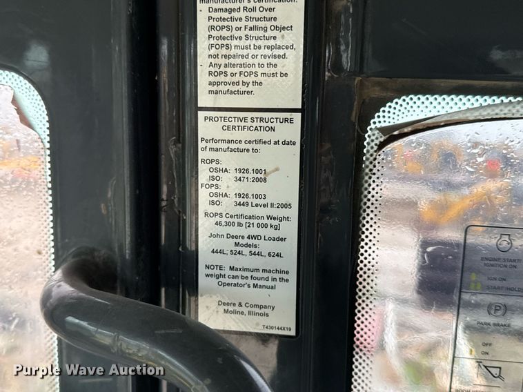 image for item EJ3351 2021 John Deere 624L loader