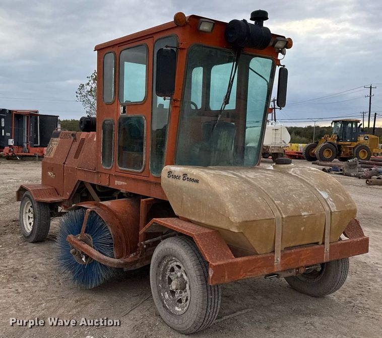 image for item EJ3355 2013 Broce CRT350 broom