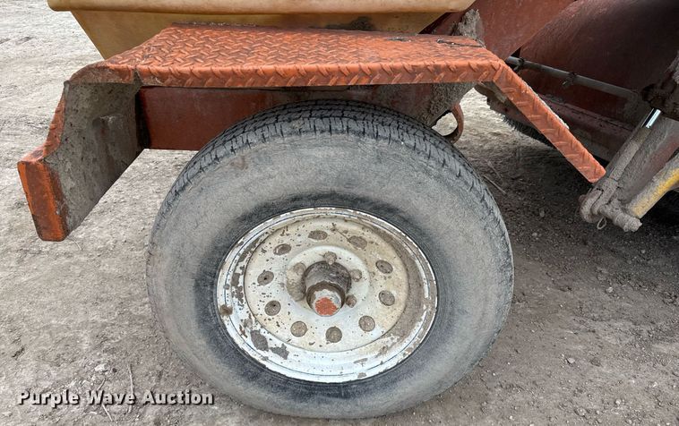 image for item EJ3355 2013 Broce CRT350 broom