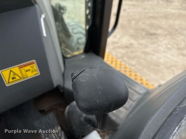 image for item EJ3356 2019 Caterpillar 416F2 backhoe