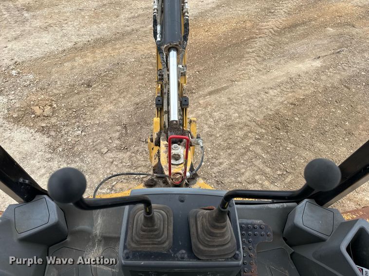 image for item EJ3356 2019 Caterpillar 416F2 backhoe