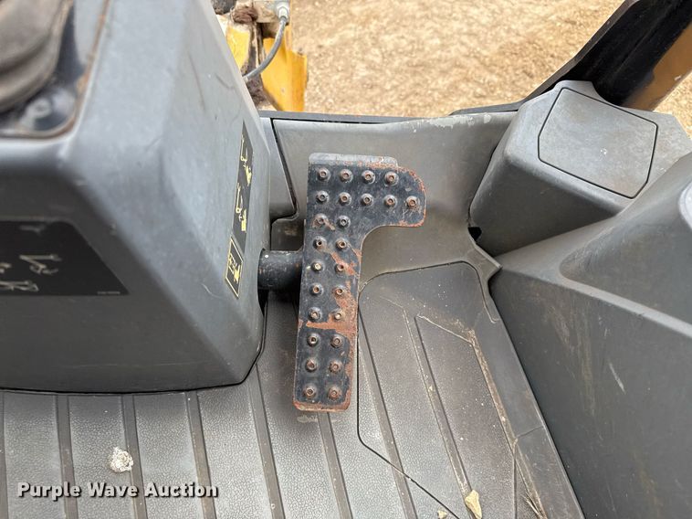 image for item EJ3356 2019 Caterpillar 416F2 backhoe