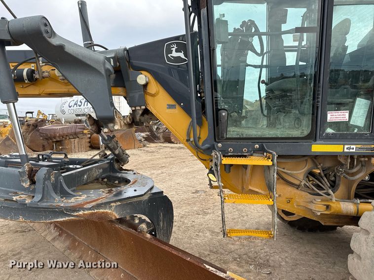 image for item EJ3357 2014 John Deere 770G motor grader