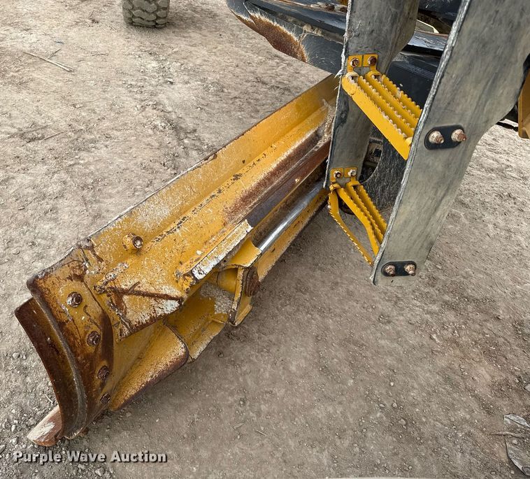 image for item EJ3357 2014 John Deere 770G motor grader