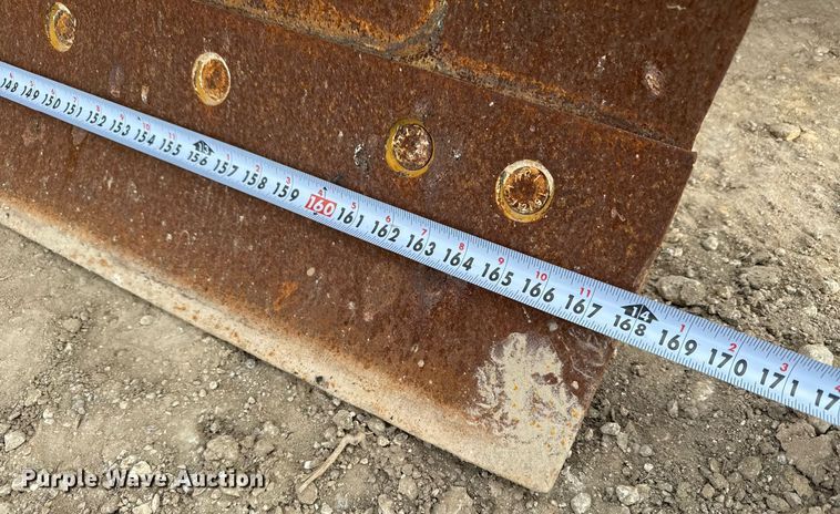 image for item EJ3357 2014 John Deere 770G motor grader