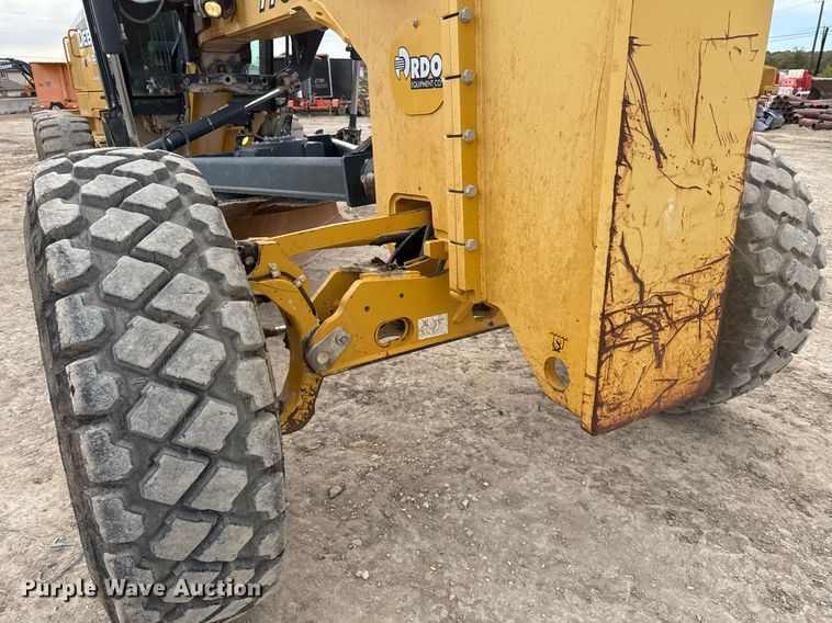 image for item EJ3357 2014 John Deere 770G motor grader