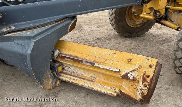 image for item EJ3357 2014 John Deere 770G motor grader