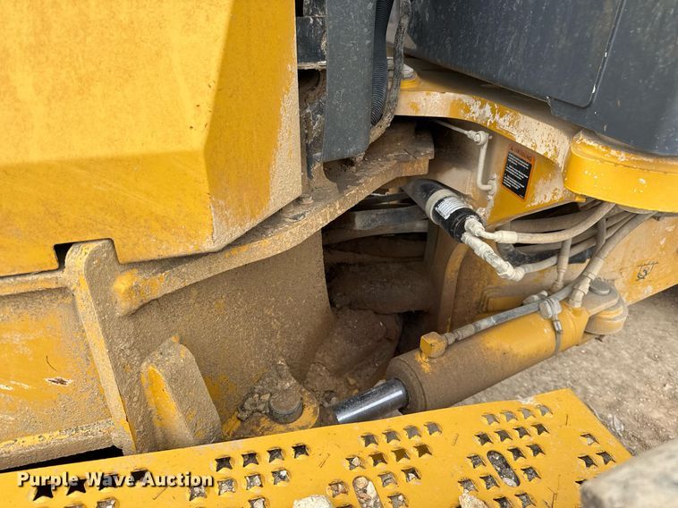 image for item EJ3357 2014 John Deere 770G motor grader