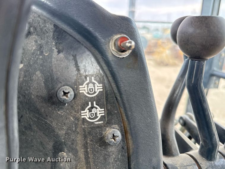 image for item EJ3357 2014 John Deere 770G motor grader