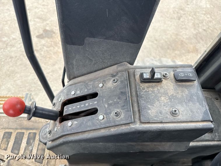 image for item EJ3357 2014 John Deere 770G motor grader