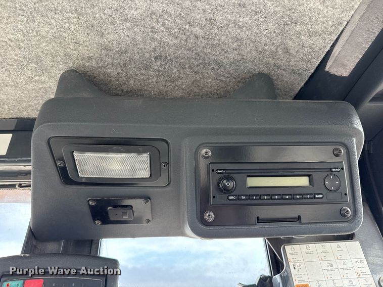 image for item EJ3357 2014 John Deere 770G motor grader