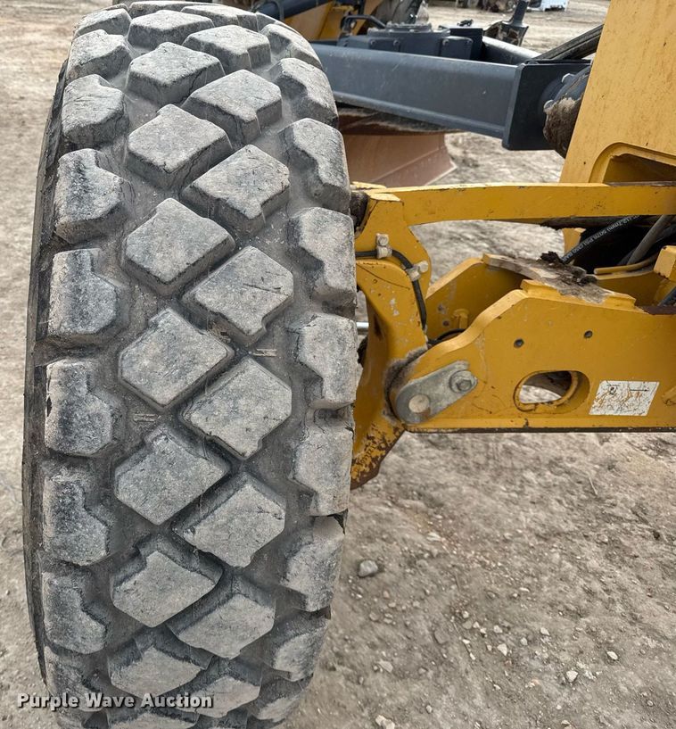 image for item EJ3357 2014 John Deere 770G motor grader