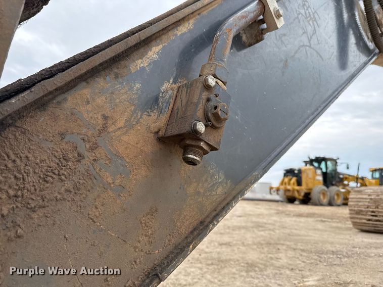 image for item EJ3358 2018 John Deere 210G LC excavator