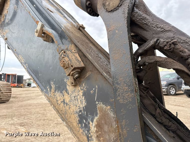 image for item EJ3358 2018 John Deere 210G LC excavator