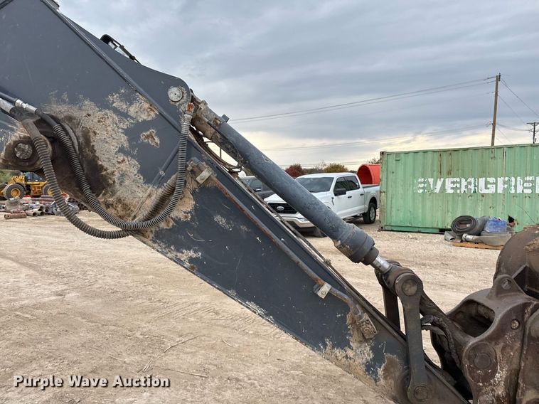 image for item EJ3358 2018 John Deere 210G LC excavator