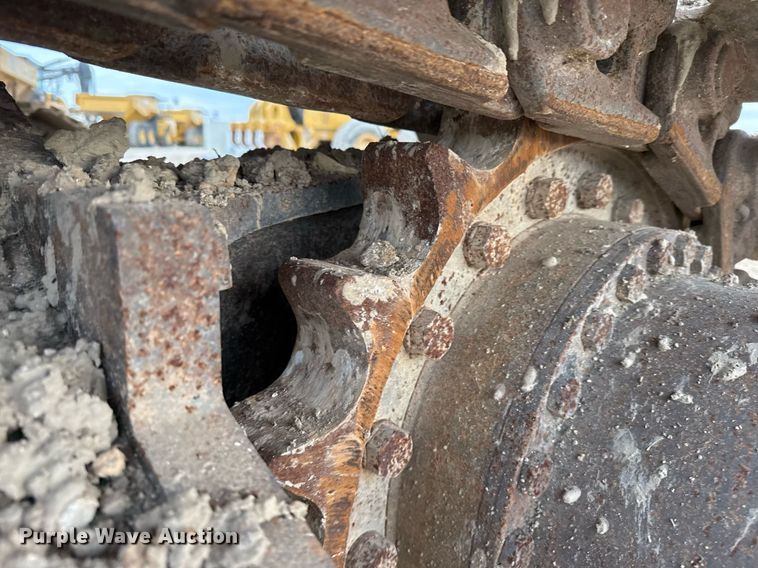 image for item EJ3358 2018 John Deere 210G LC excavator