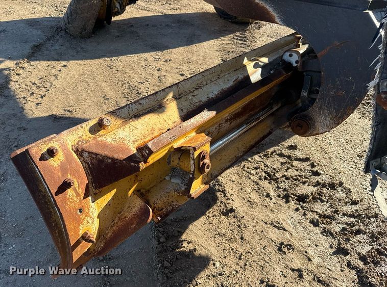 image for item EJ3359 2011 John Deere 672G motor grader