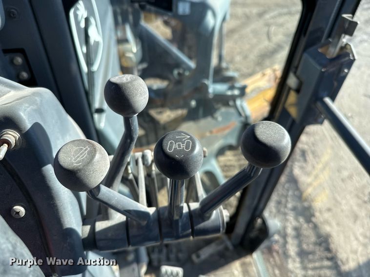 image for item EJ3359 2011 John Deere 672G motor grader