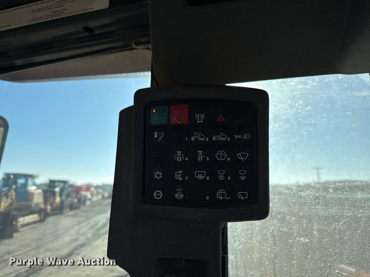 image for item EJ3359 2011 John Deere 672G motor grader