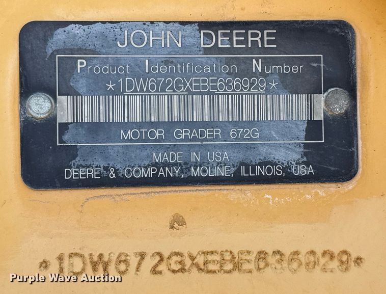 image for item EJ3359 2011 John Deere 672G motor grader