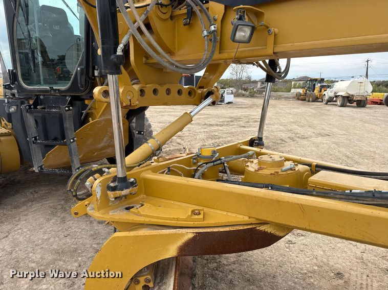 image for item EJ3360 2016 Caterpillar 140M3 motor grader