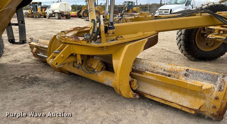 image for item EJ3360 2016 Caterpillar 140M3 motor grader