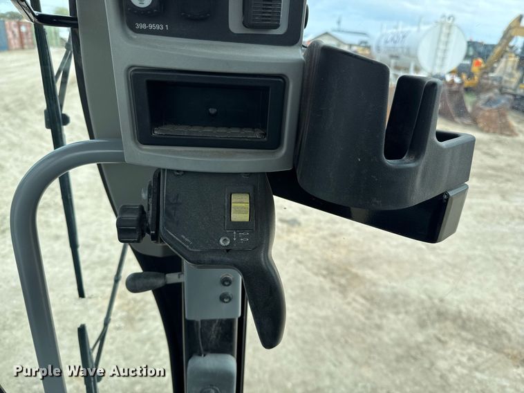 image for item EJ3360 2016 Caterpillar 140M3 motor grader