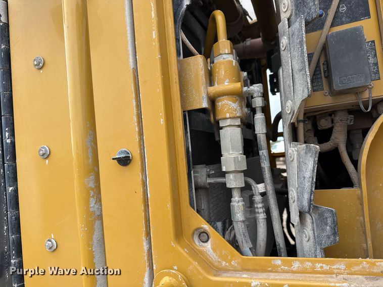 image for item EJ3360 2016 Caterpillar 140M3 motor grader