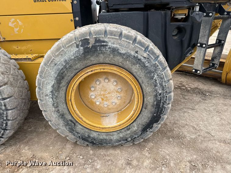 image for item EJ3360 2016 Caterpillar 140M3 motor grader