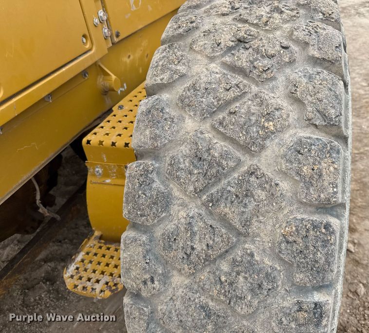 image for item EJ3360 2016 Caterpillar 140M3 motor grader