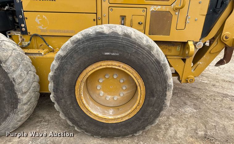 image for item EJ3360 2016 Caterpillar 140M3 motor grader