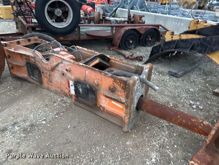 image for item EJ3362 NPK GH-18 breaker