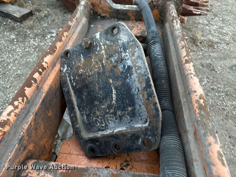 image for item EJ3362 NPK GH-18 breaker