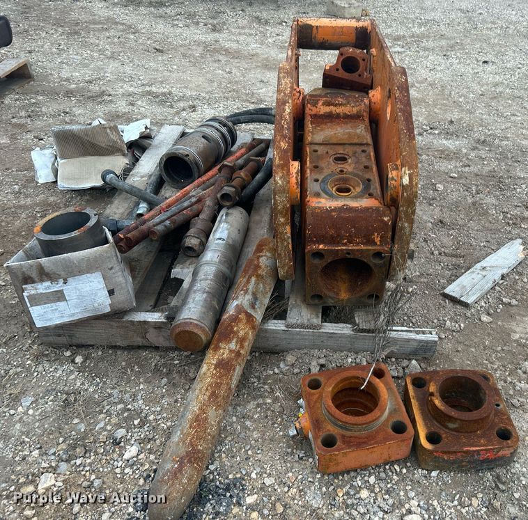 image for item EJ3363 NPK H-4XL breaker