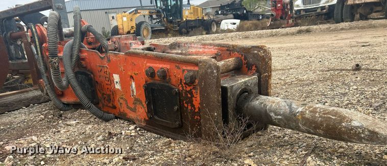 image for item EJ3364 NPK E210A breaker