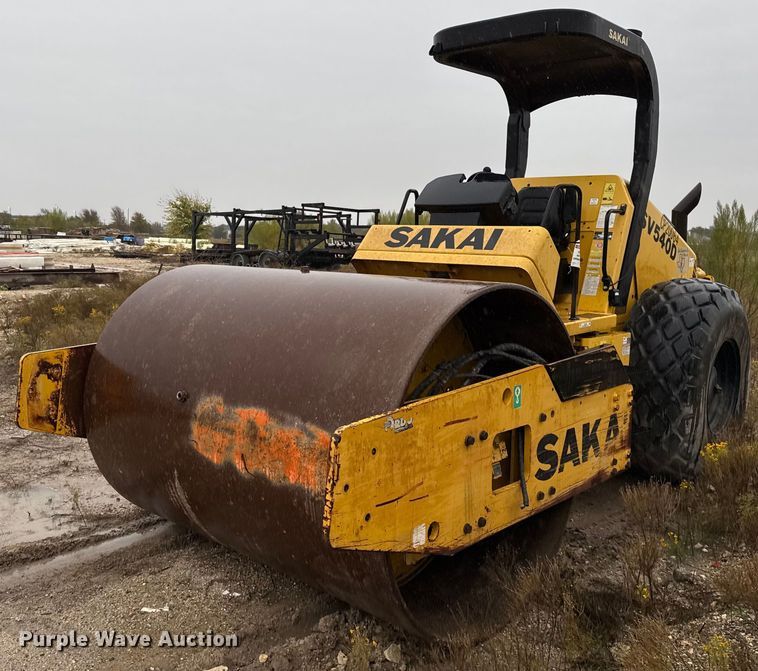 image for item EJ3368 Sakai SV540D single drum vibratory roller