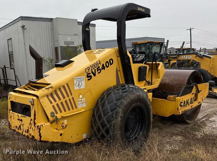 image for item EJ3368 Sakai SV540D single drum vibratory roller