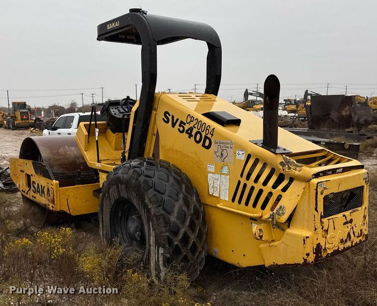 image for item EJ3368 Sakai SV540D single drum vibratory roller