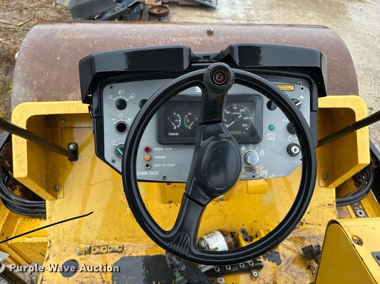 image for item EJ3368 Sakai SV540D single drum vibratory roller